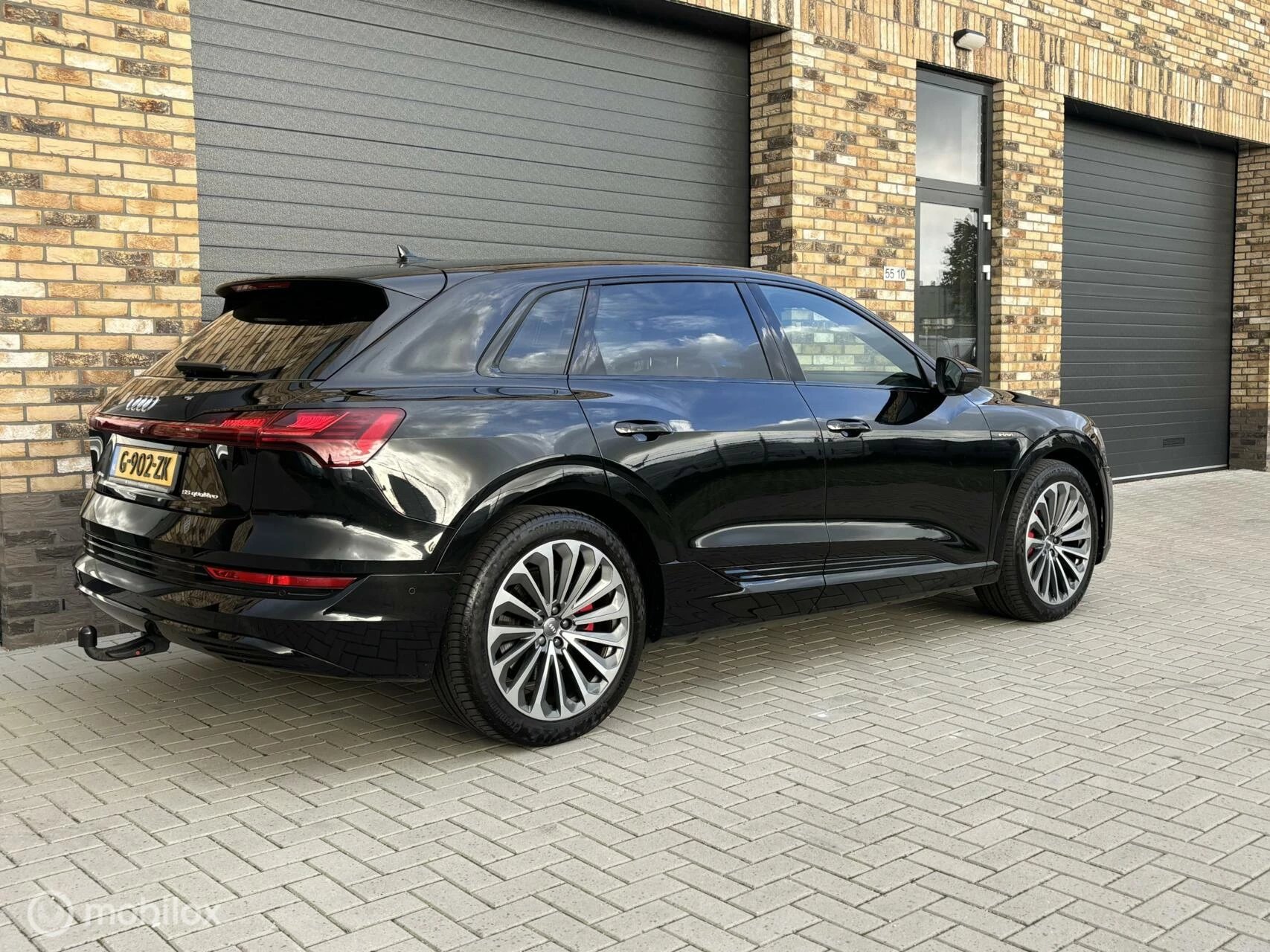 Hoofdafbeelding Audi e-tron