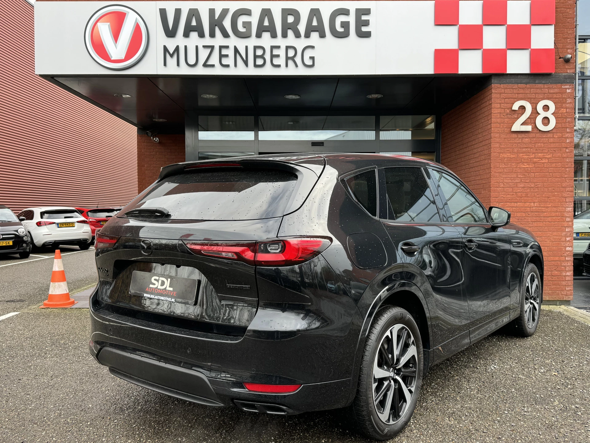 Hoofdafbeelding Mazda CX-60