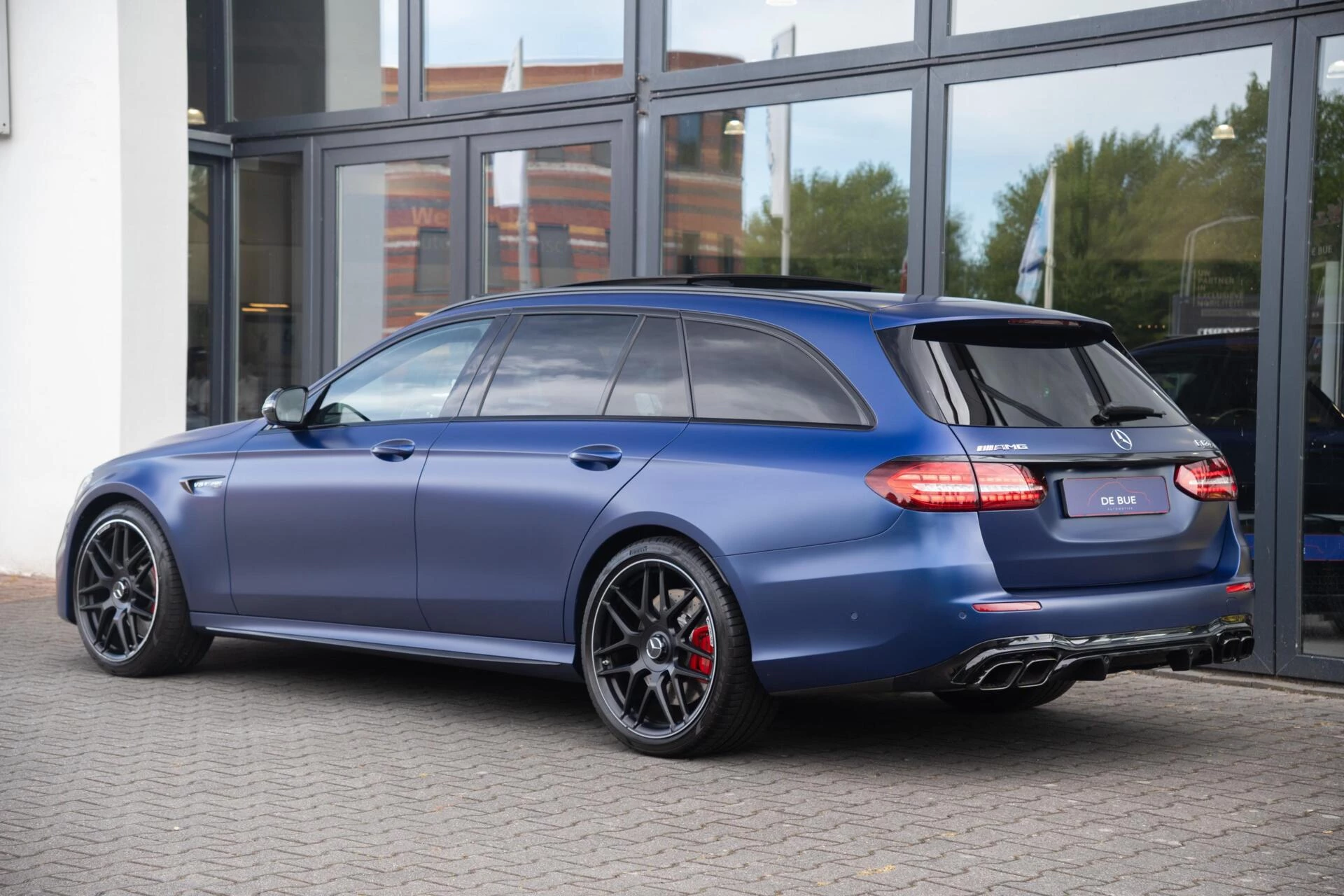 Hoofdafbeelding Mercedes-Benz E-Klasse
