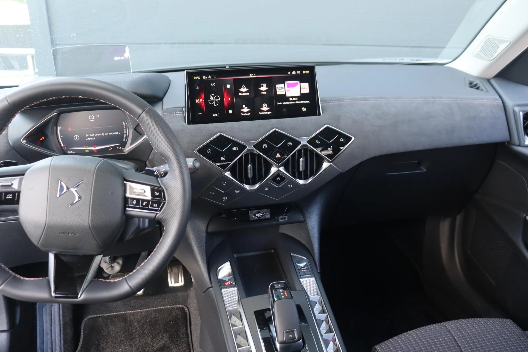 Hoofdafbeelding DS DS 3