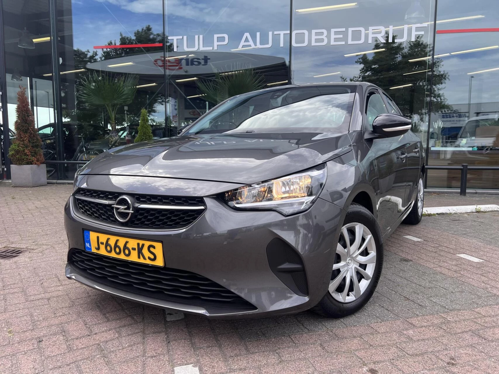 Hoofdafbeelding Opel Corsa