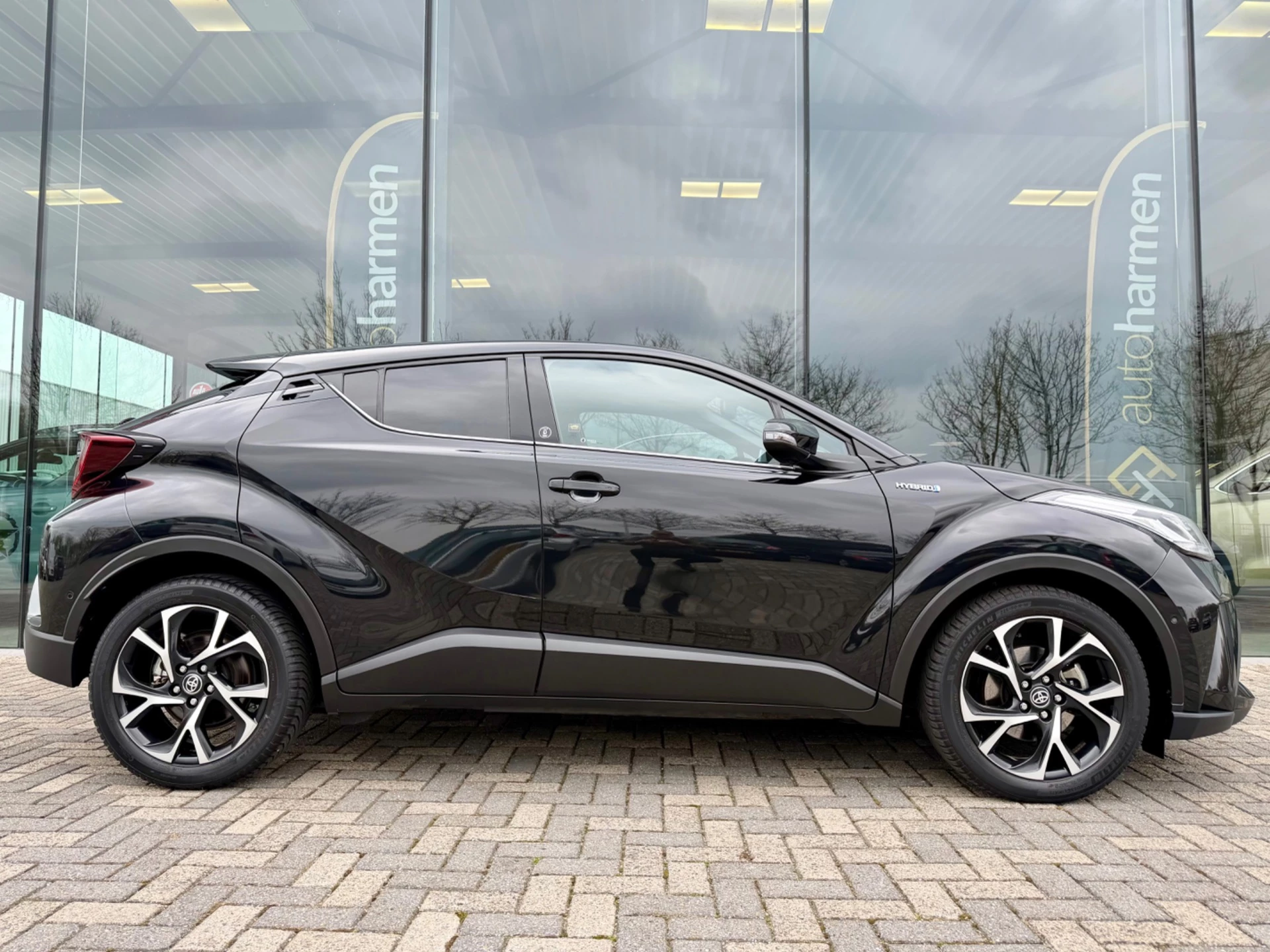 Hoofdafbeelding Toyota C-HR