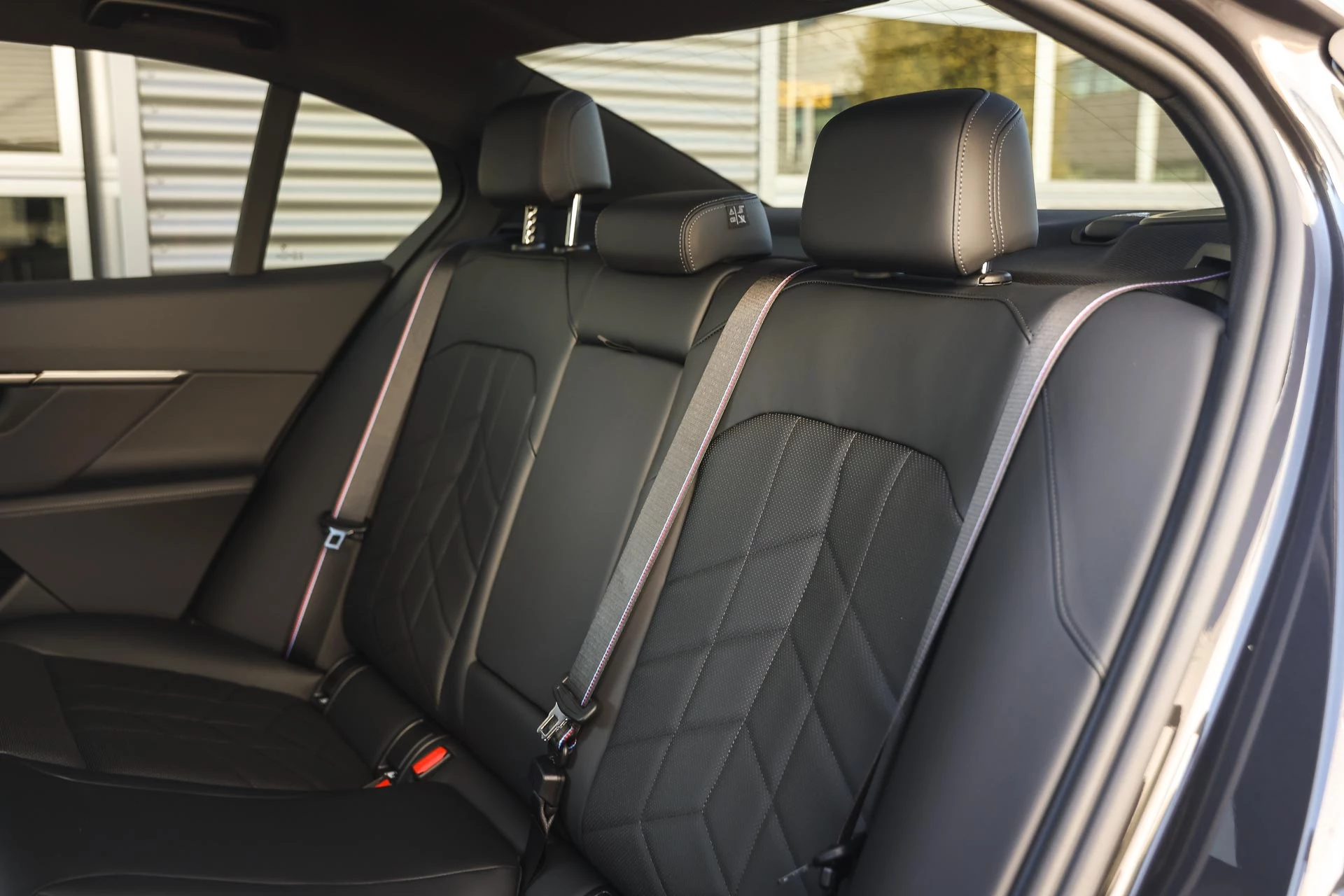 Hoofdafbeelding BMW i5