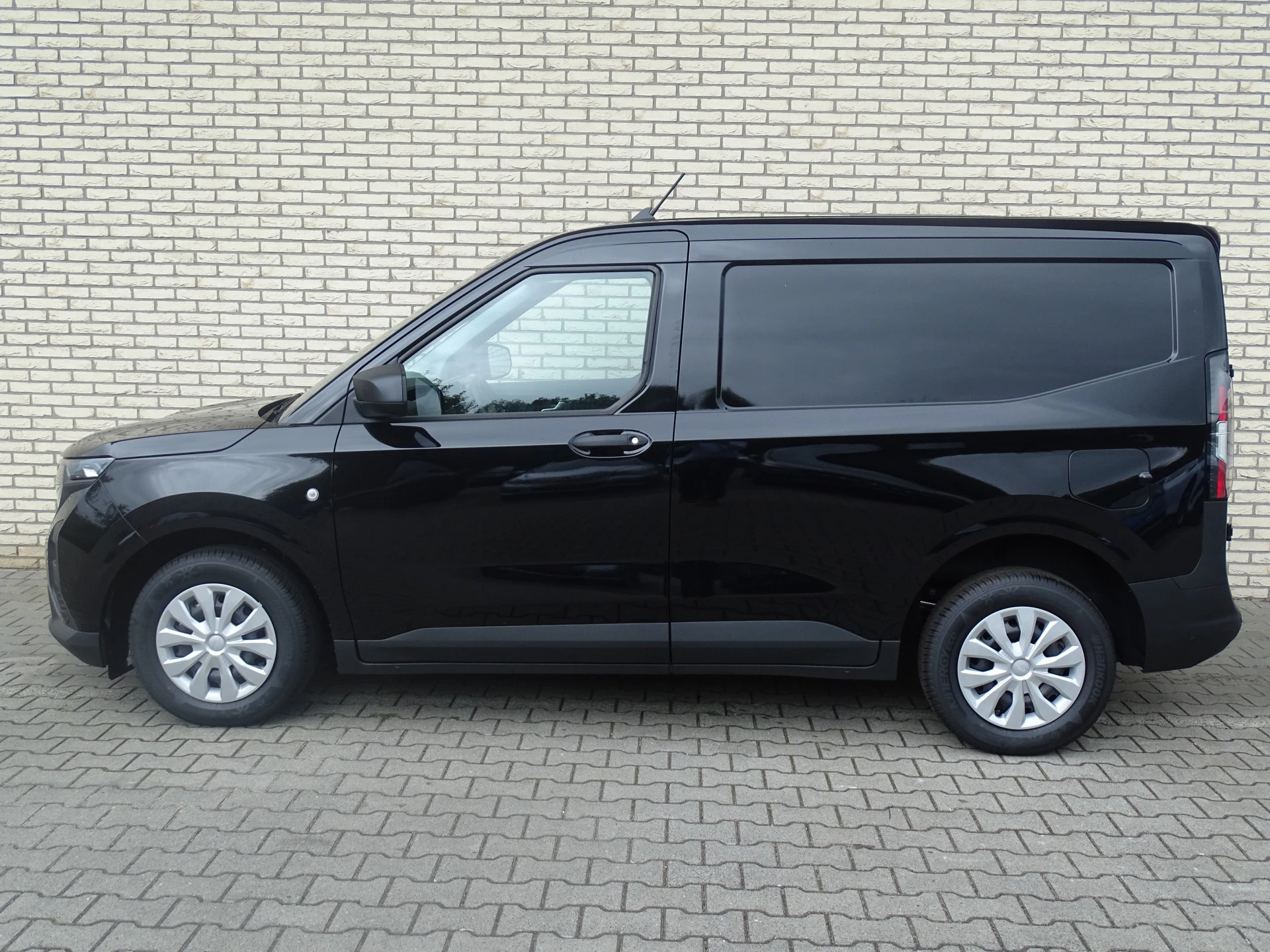 Hoofdafbeelding Ford Transit Courier