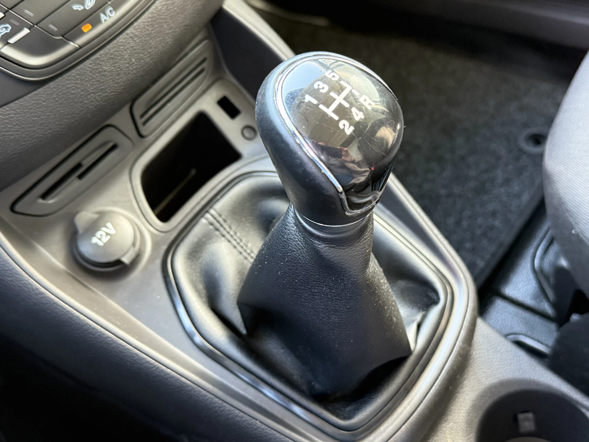 Hoofdafbeelding Ford Transit Courier