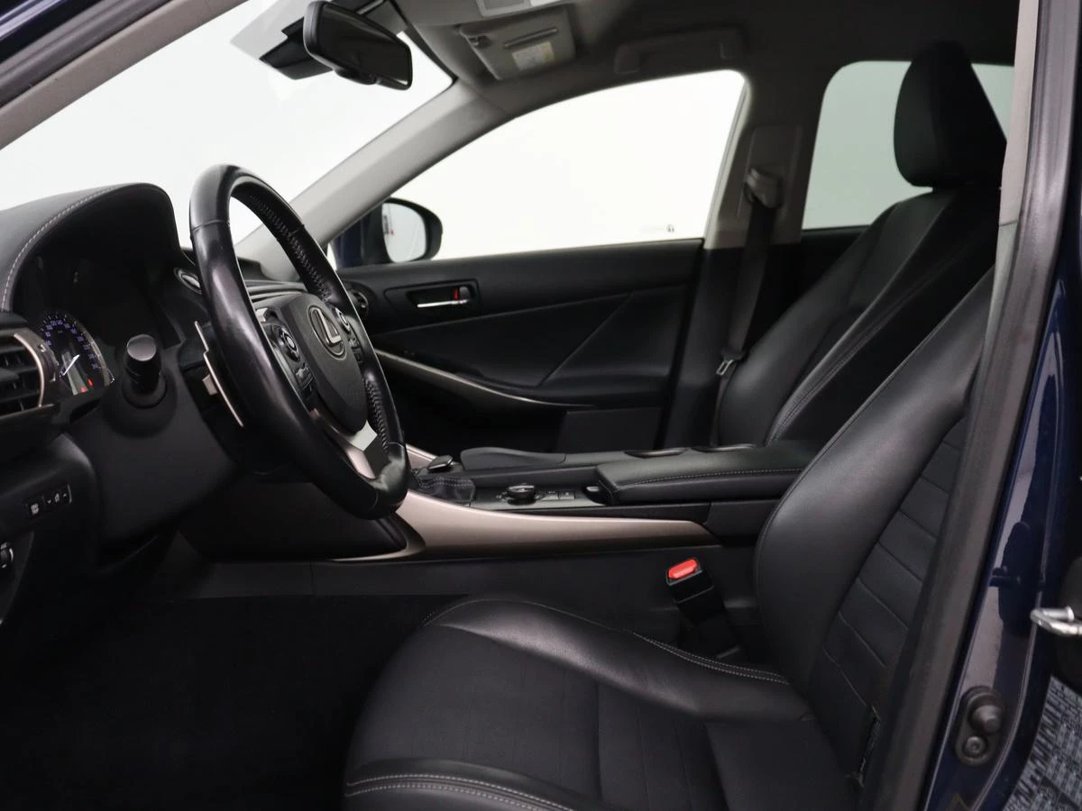 Hoofdafbeelding Lexus IS