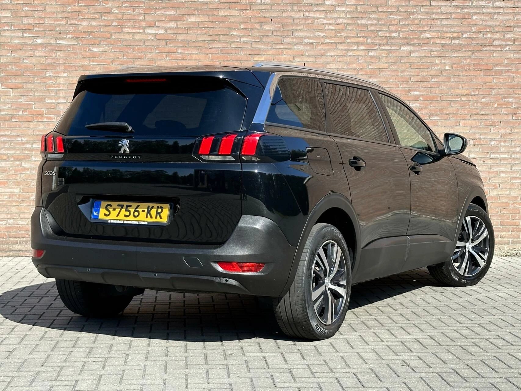 Hoofdafbeelding Peugeot 5008