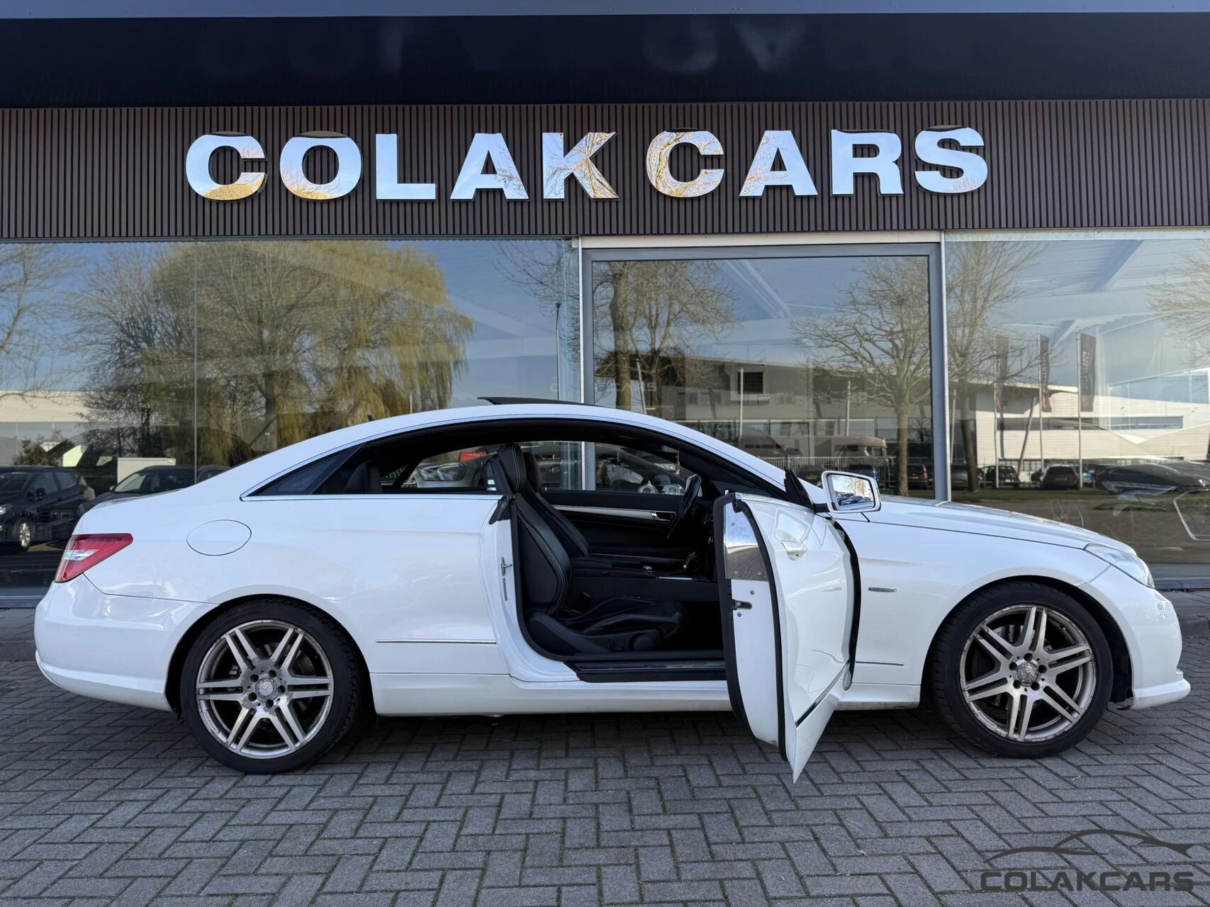 Hoofdafbeelding Mercedes-Benz E-Klasse