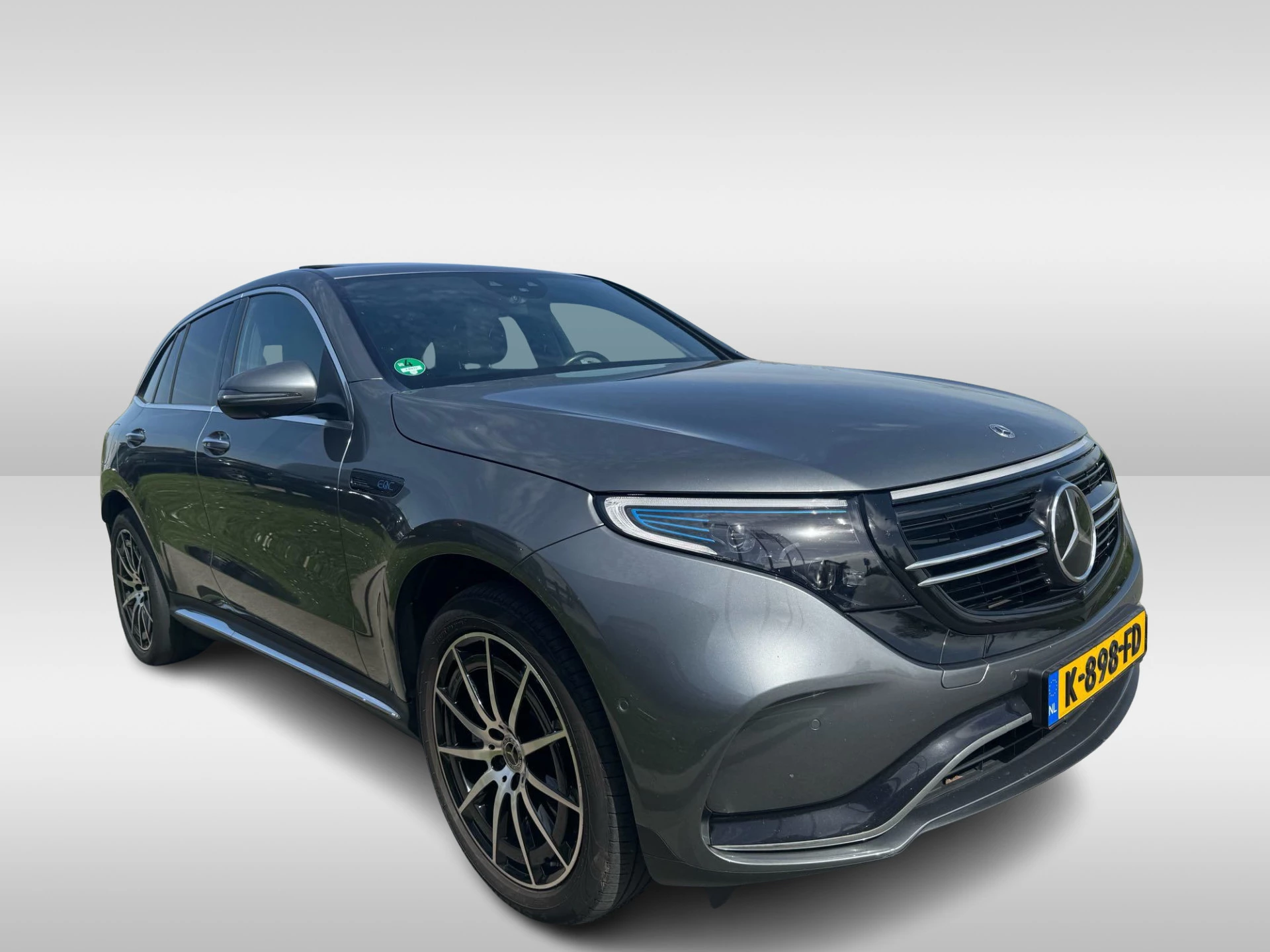 Hoofdafbeelding Mercedes-Benz EQC