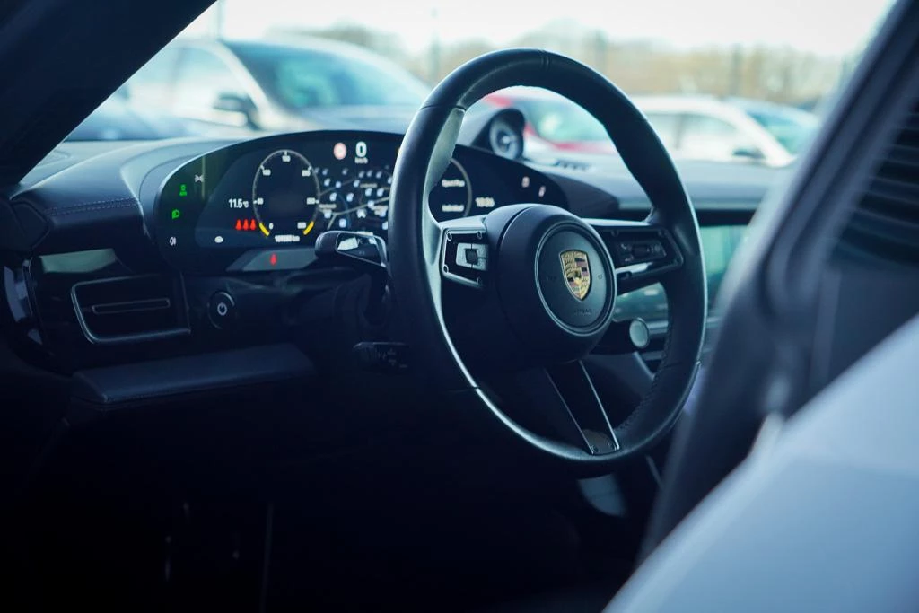 Hoofdafbeelding Porsche Taycan