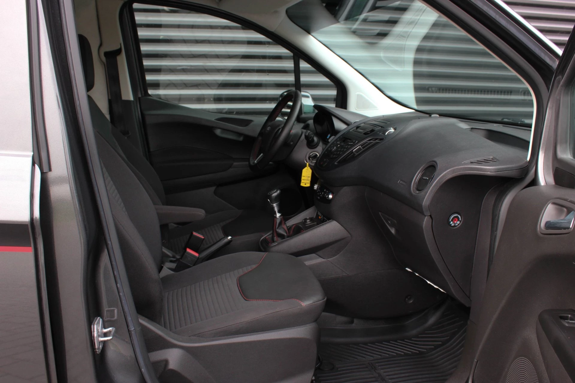 Hoofdafbeelding Ford Transit Courier