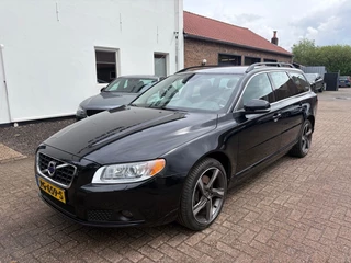 Hoofdafbeelding Volvo V70 Volvo V70 2.0 T5 5Cilinder Trekhaak Stoelverwarming