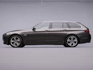 BMW 5-serie Touring 530i Upgrade Edition Sport (PANORAMADAK,NAVI,CAMERA,PDC,ELEKTRISCHE STOELEN,GETINT,LEDER,LM VELGEN)