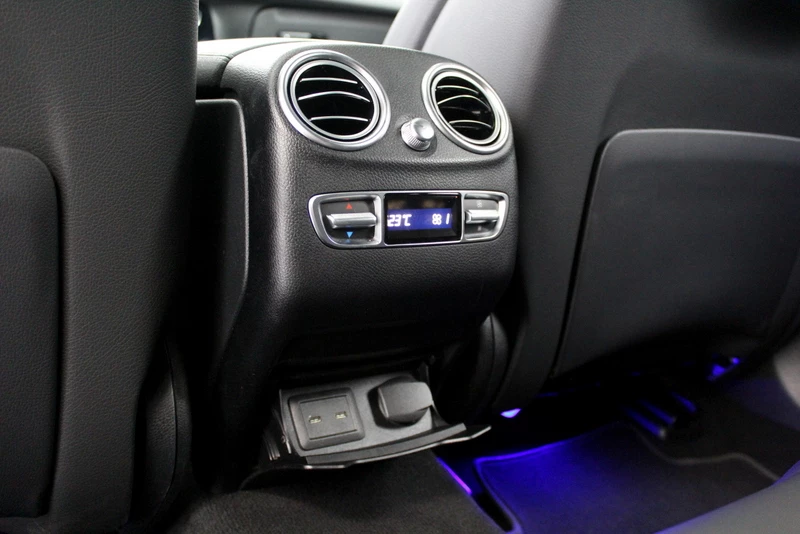 Hoofdafbeelding Mercedes-Benz EQC