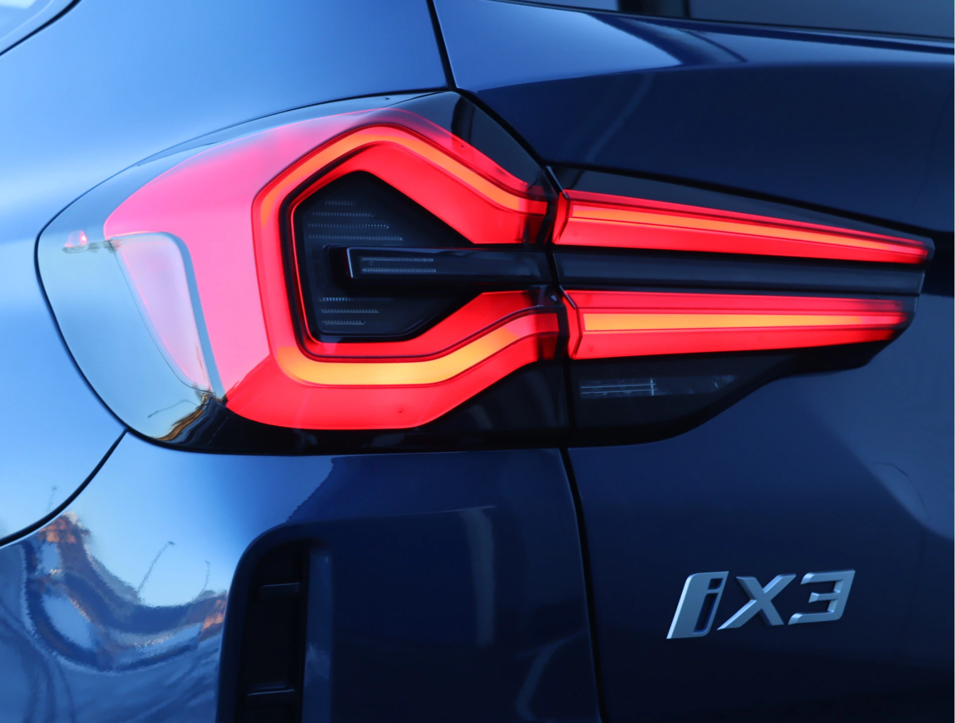 Hoofdafbeelding BMW iX3