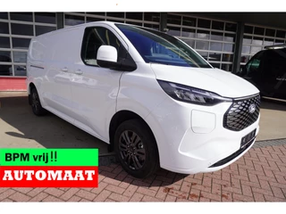 Hoofdafbeelding Ford E-Transit Ford E-Transit Cust. 320L L2H1 Limited 65 kWh 160KW/218PK Automaat met POWERPACK Nr. V044 | Airco | Cruise | Apple CP- Android auto | Trekhaak