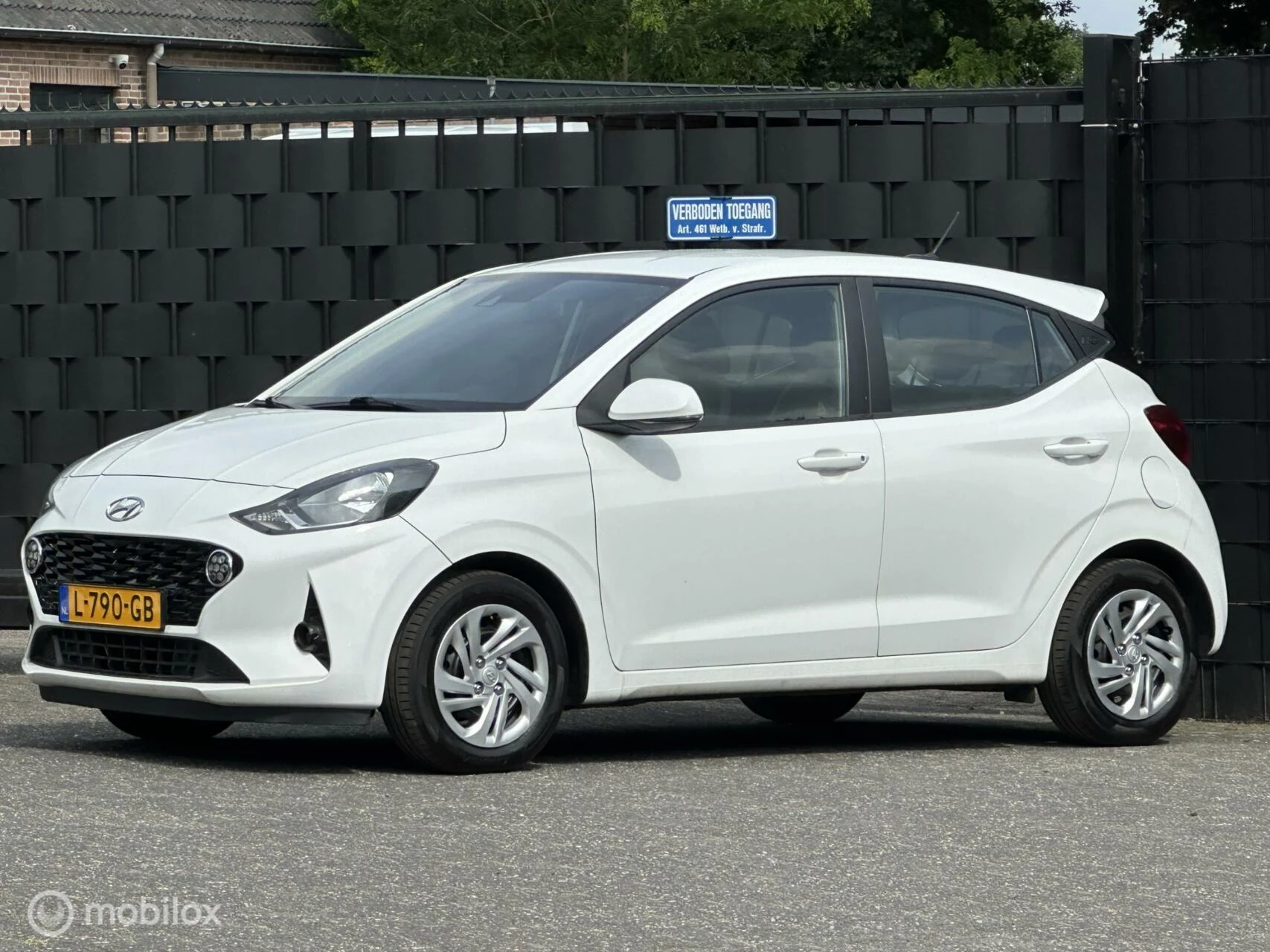 Hoofdafbeelding Hyundai i10