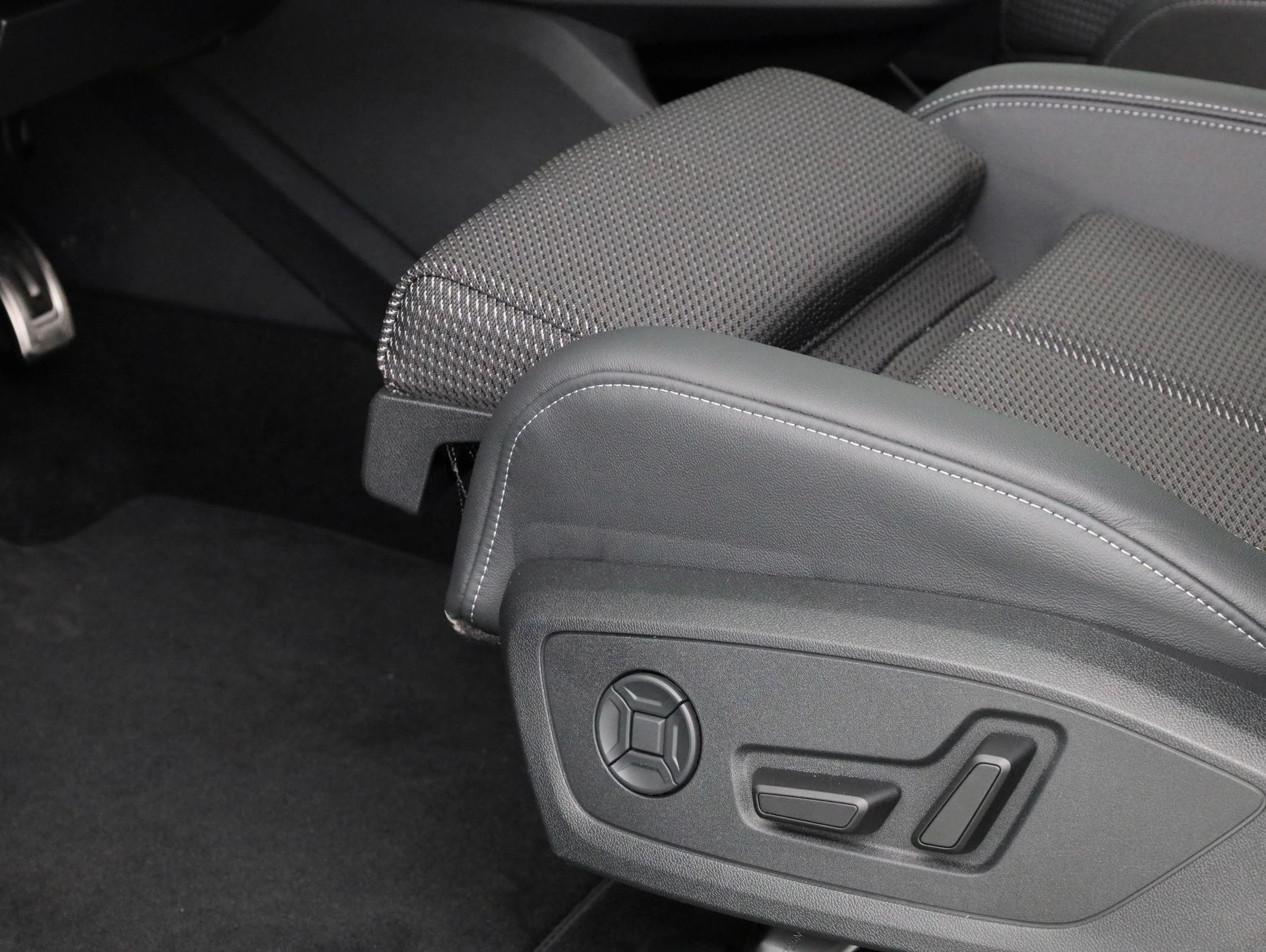 Hoofdafbeelding Audi Q4 Sportback e-tron