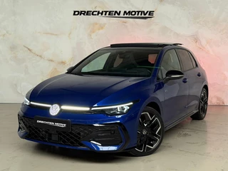 Hoofdafbeelding Volkswagen Golf Volkswagen Golf 1.5 eTSI R-Line Pano / 360 / H&K / Trekhaak