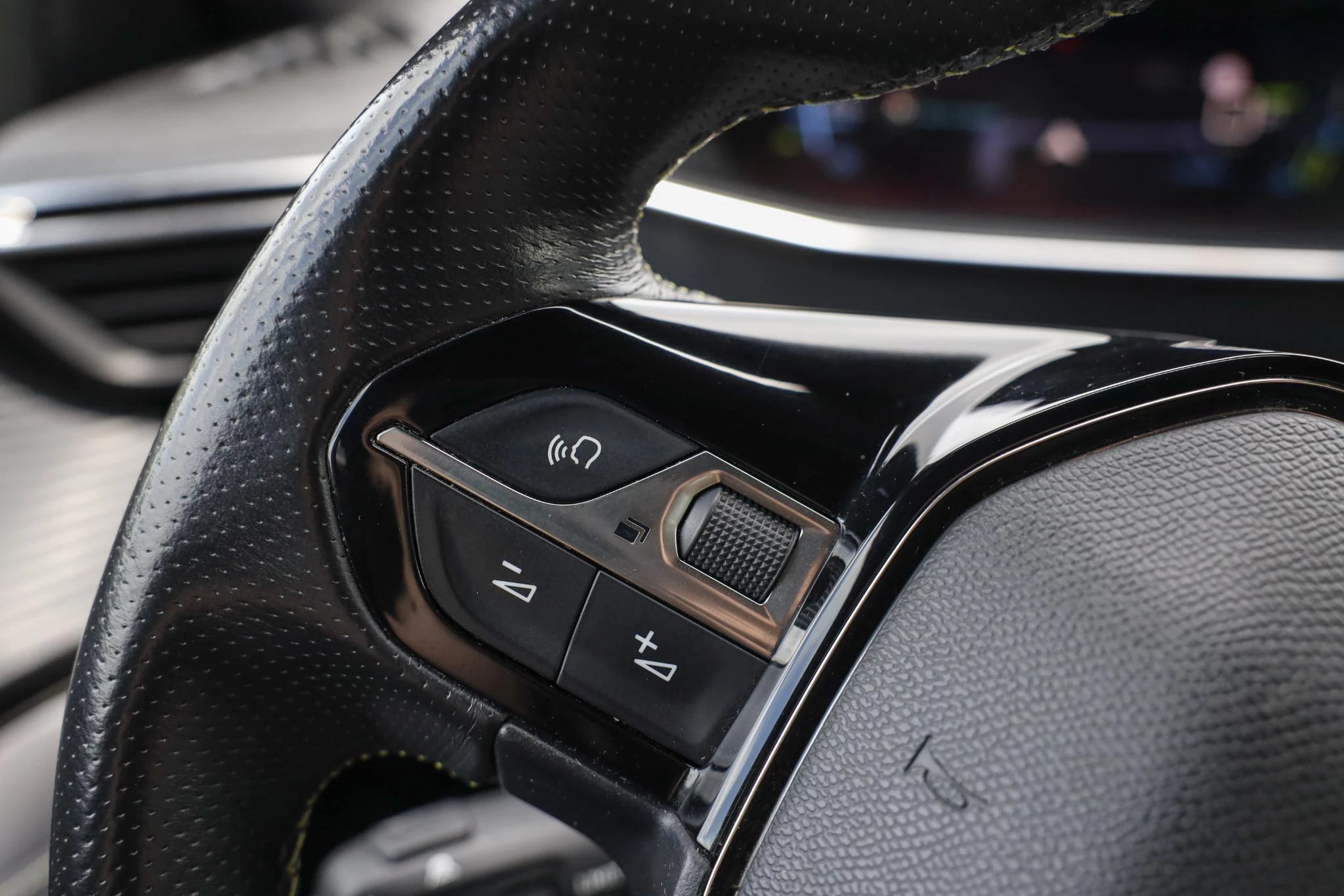 Hoofdafbeelding Peugeot e-208