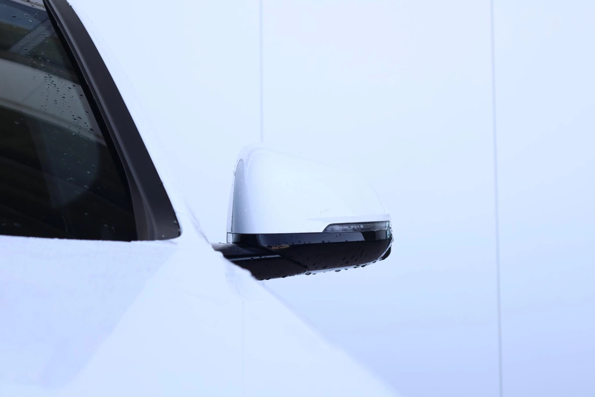 Hoofdafbeelding BMW iX2