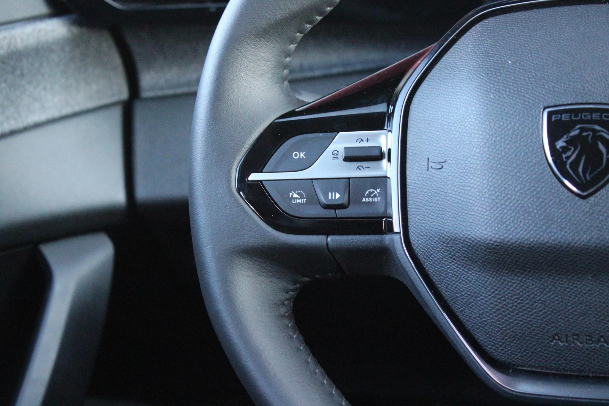 Hoofdafbeelding Peugeot 408