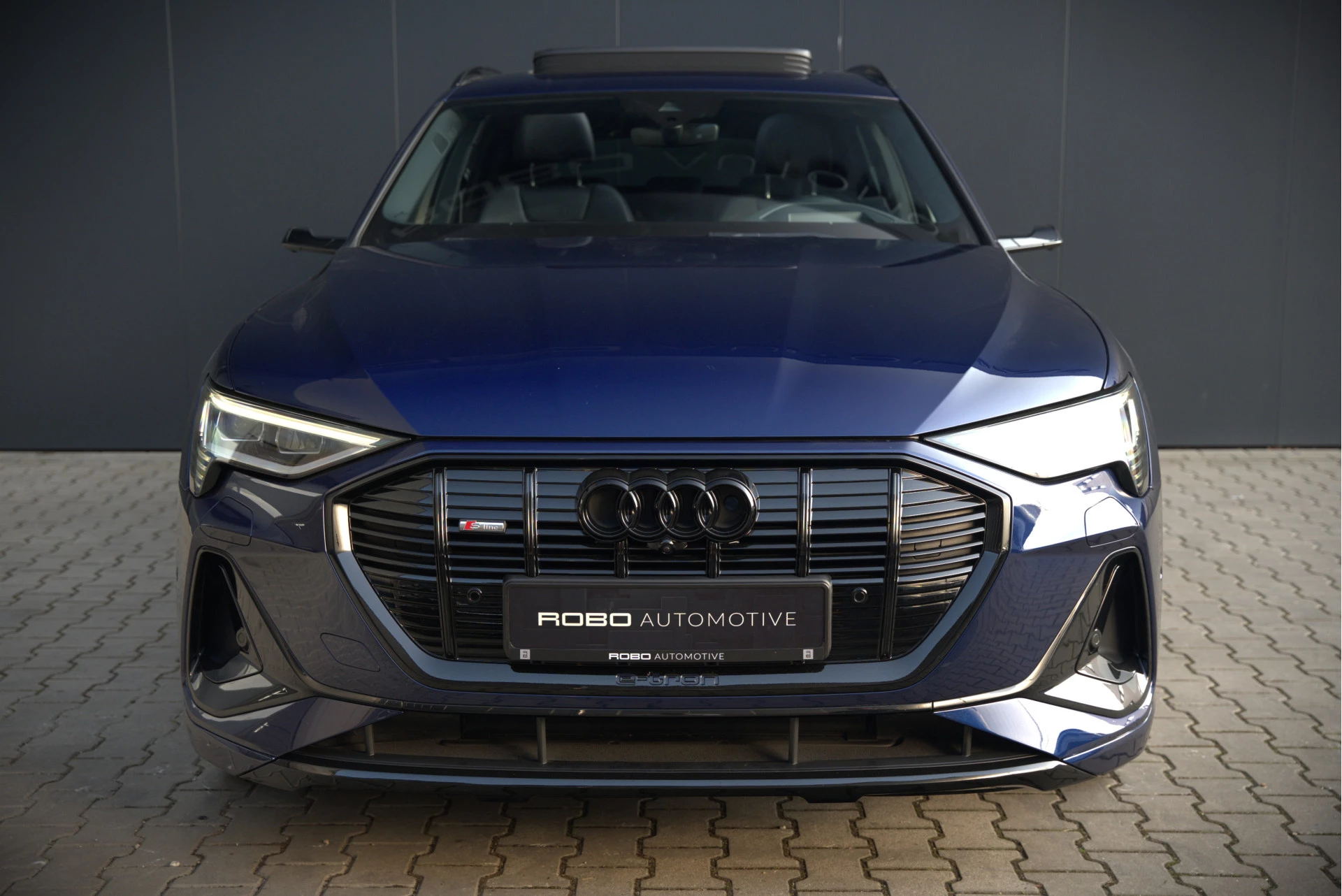 Hoofdafbeelding Audi e-tron