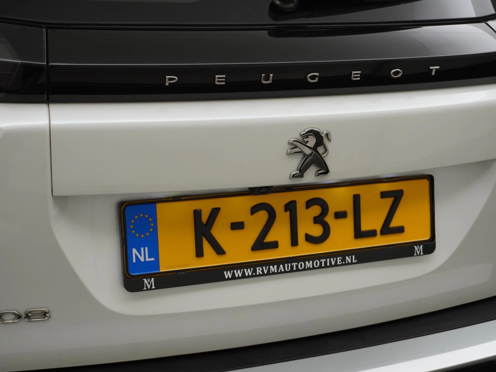 Hoofdafbeelding Peugeot e-2008