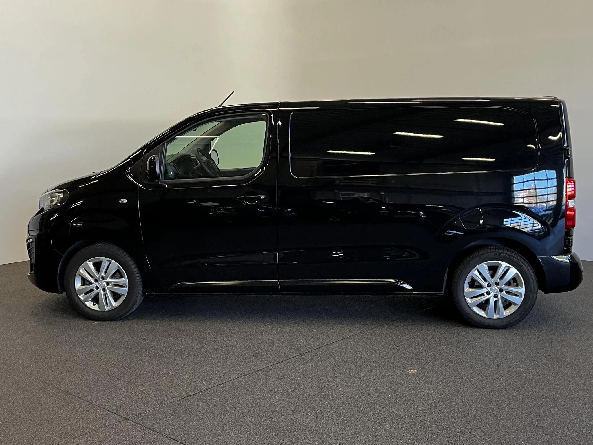 Hoofdafbeelding Peugeot Expert