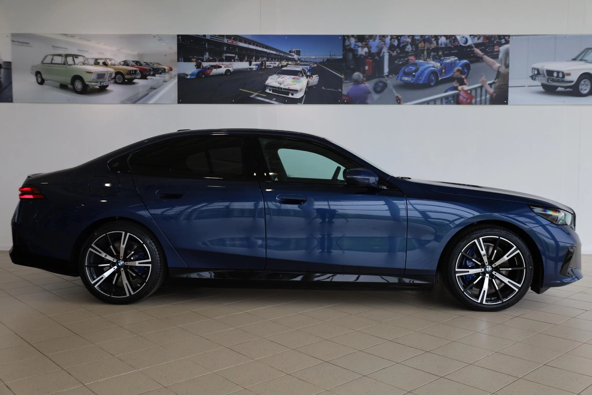 Hoofdafbeelding BMW i5