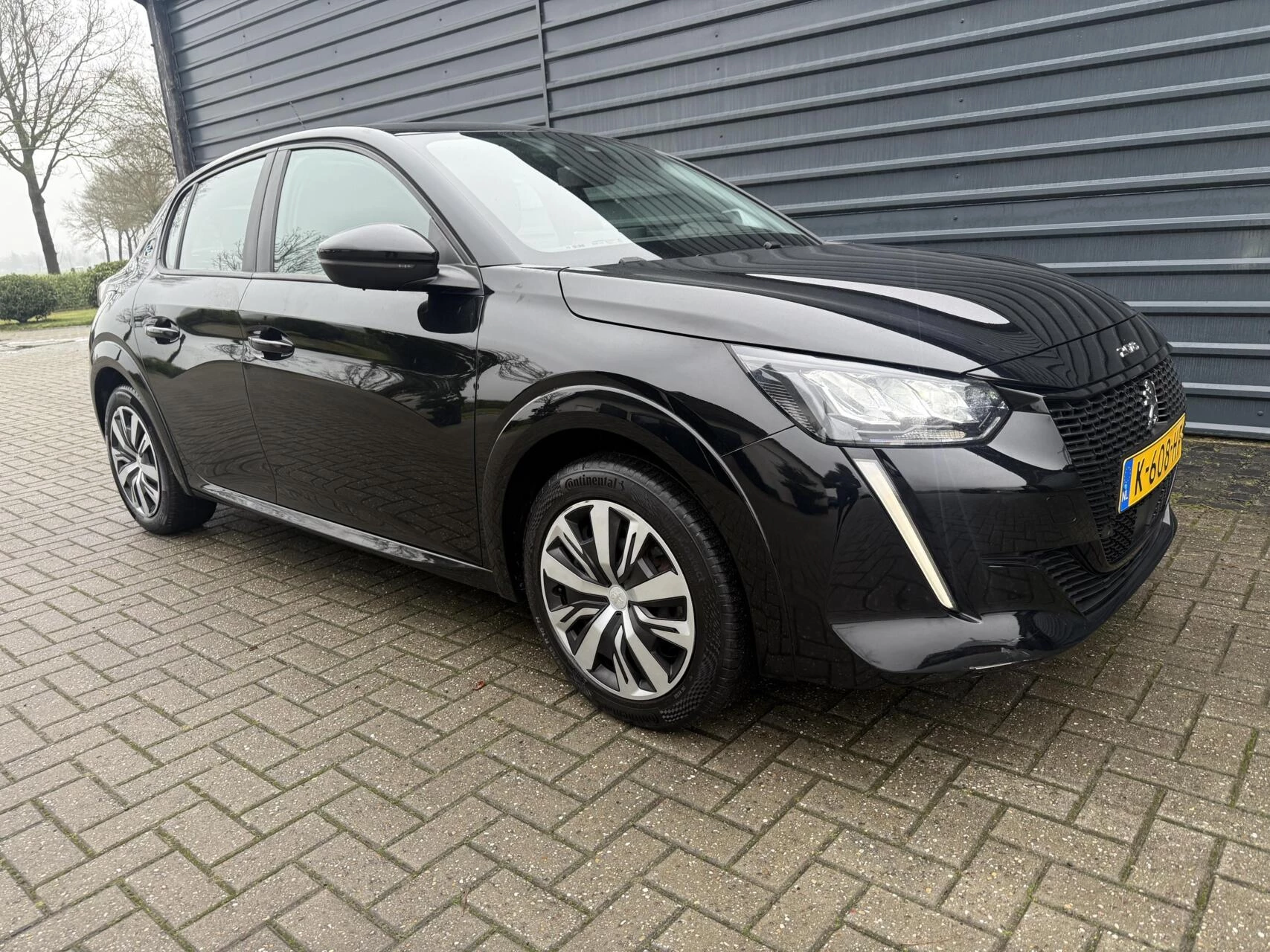 Hoofdafbeelding Peugeot e-208