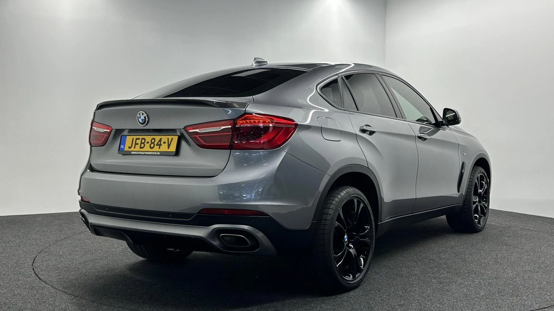 Hoofdafbeelding BMW X6