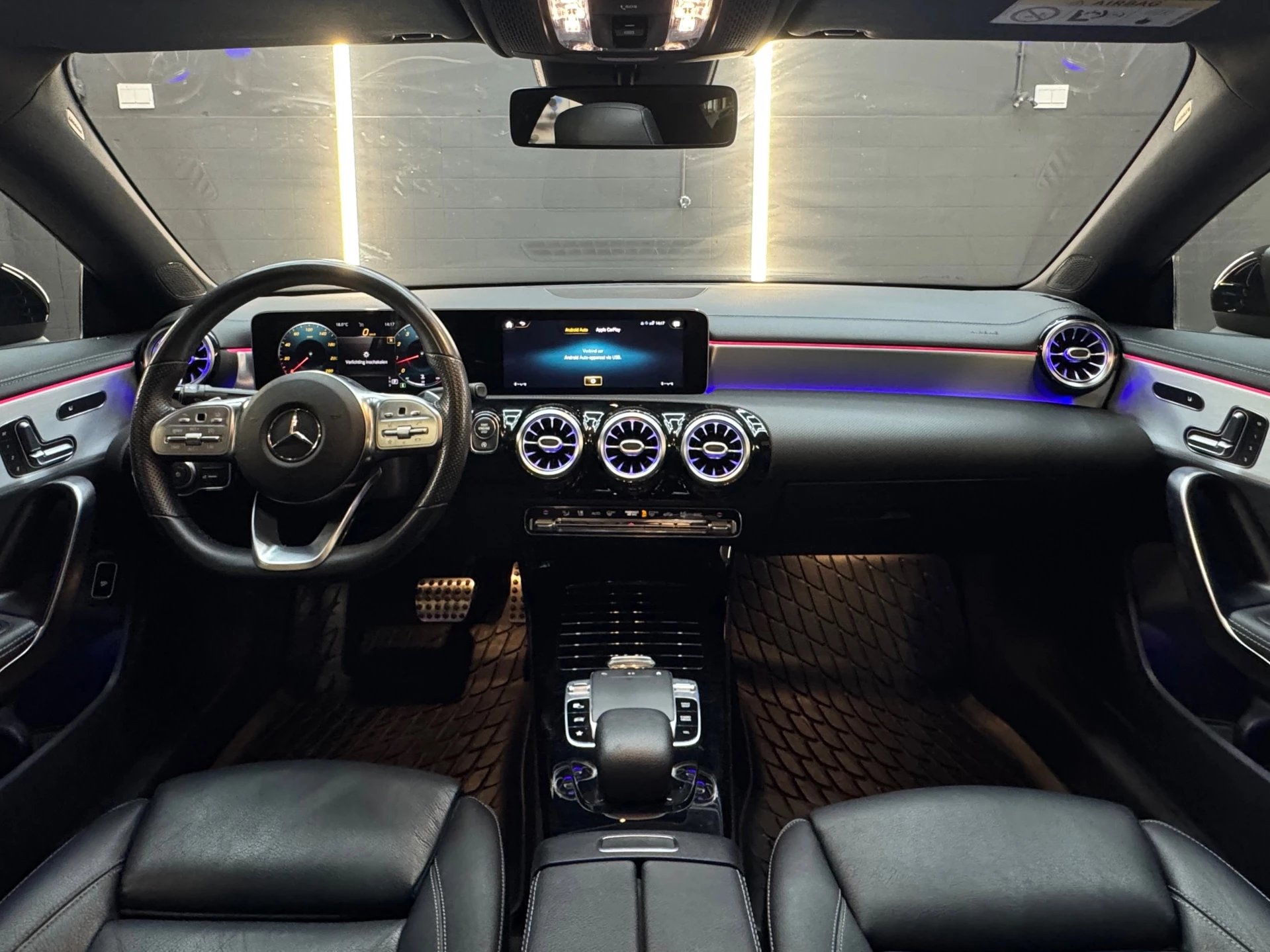 Hoofdafbeelding Mercedes-Benz CLA