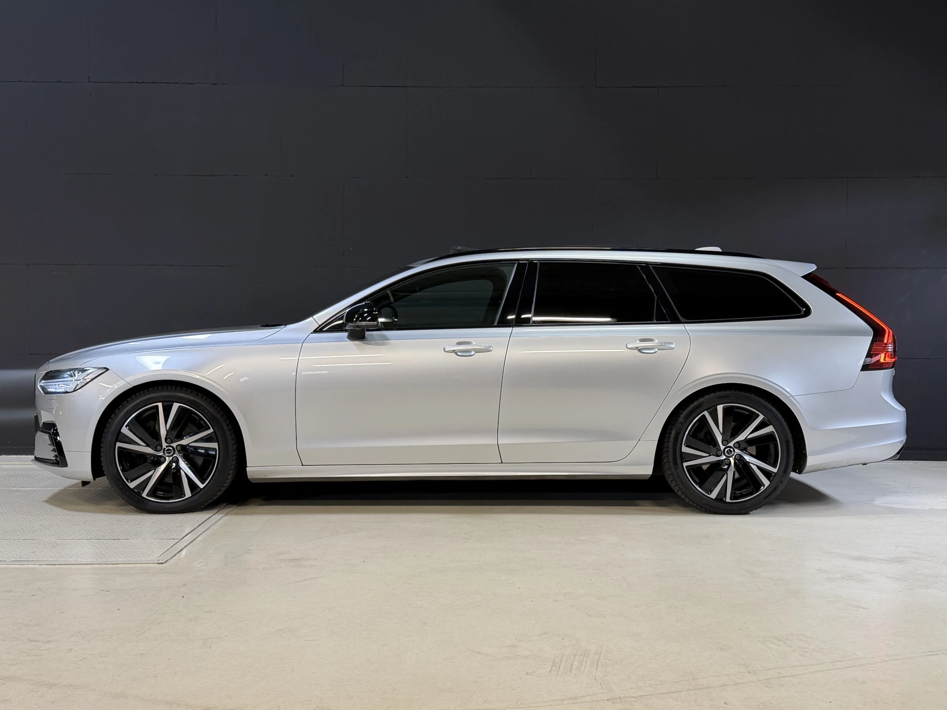 Hoofdafbeelding Volvo V90