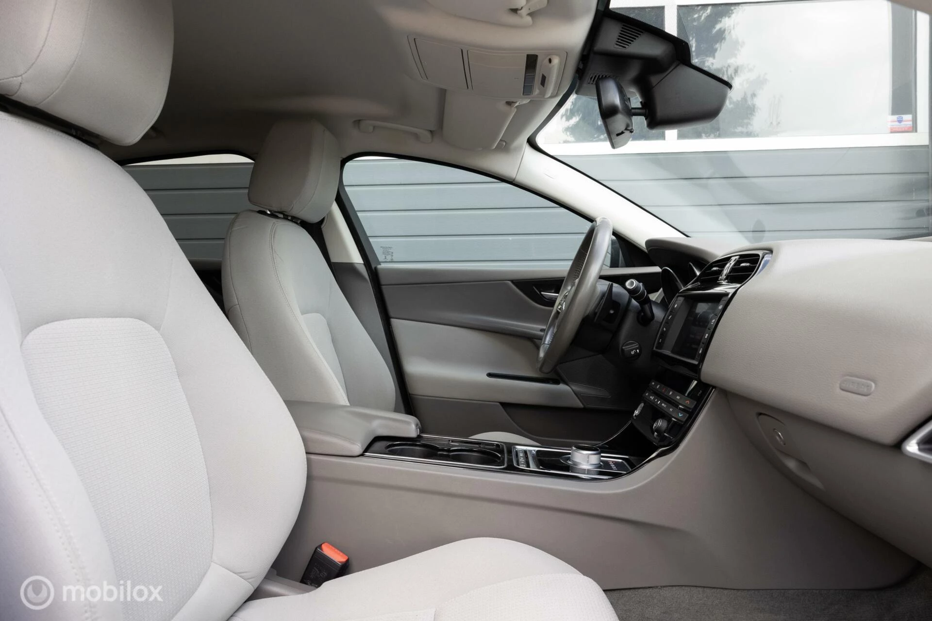 Hoofdafbeelding Jaguar XE