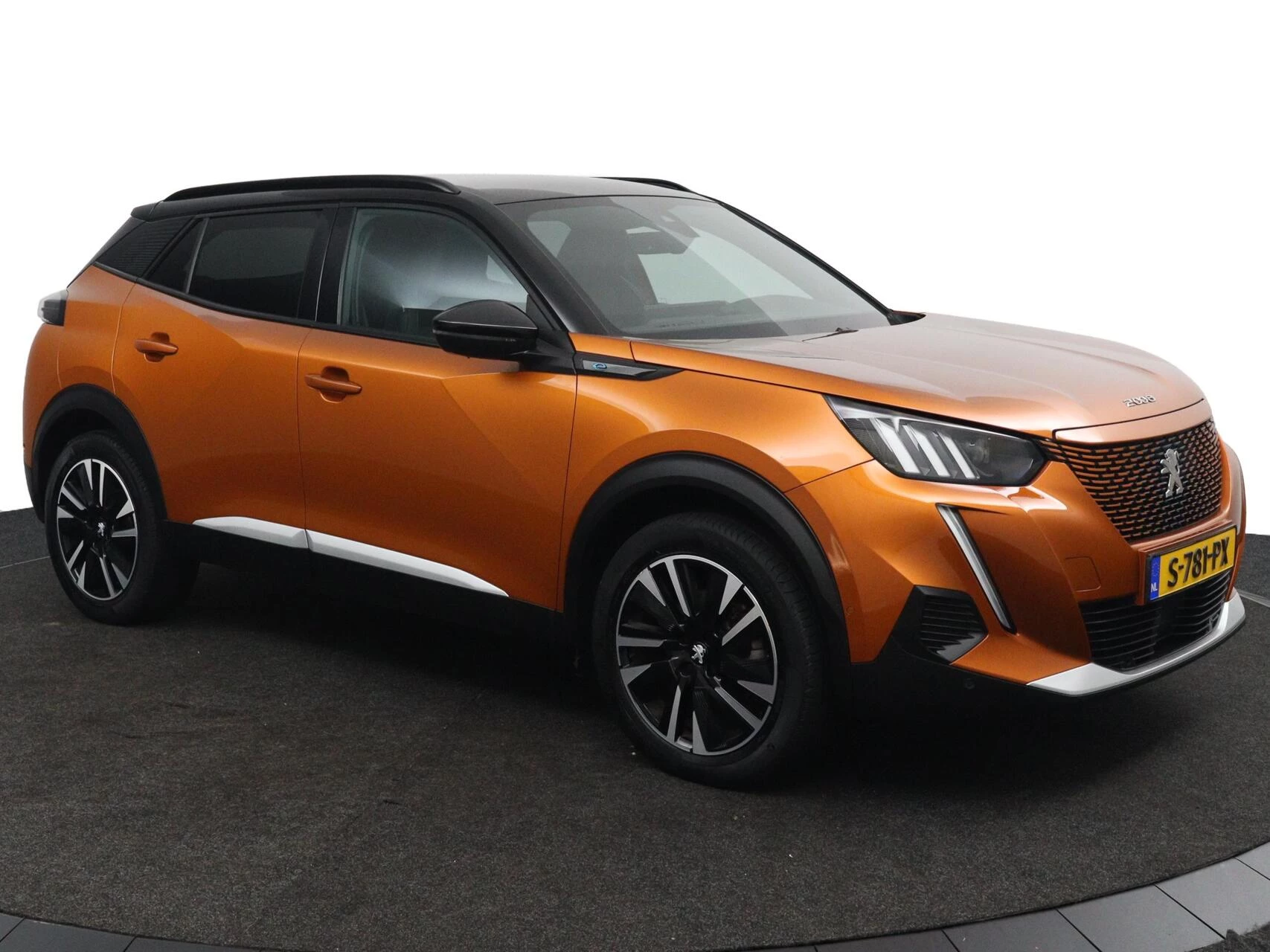 Hoofdafbeelding Peugeot e-2008