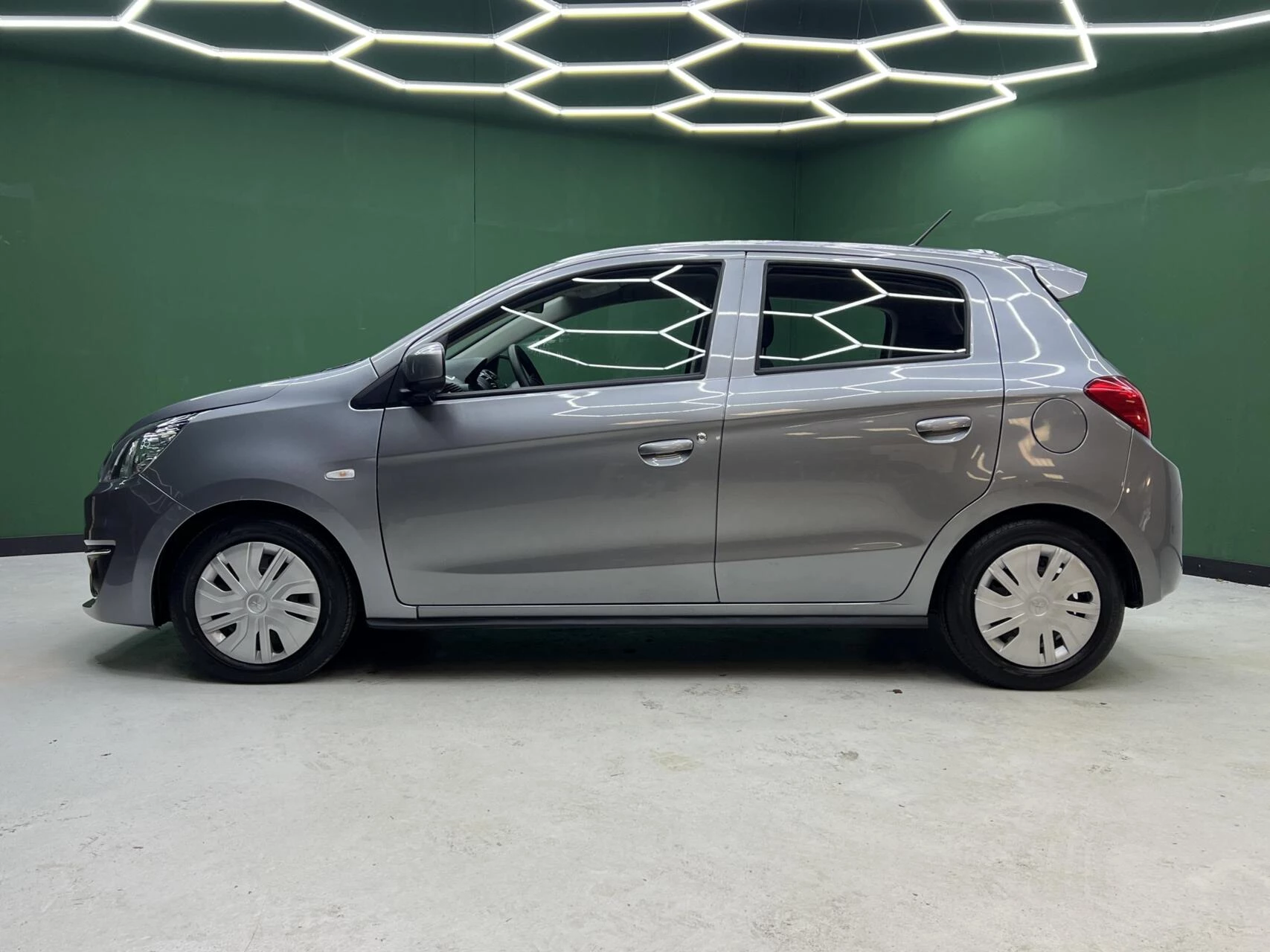 Hoofdafbeelding Mitsubishi Space Star