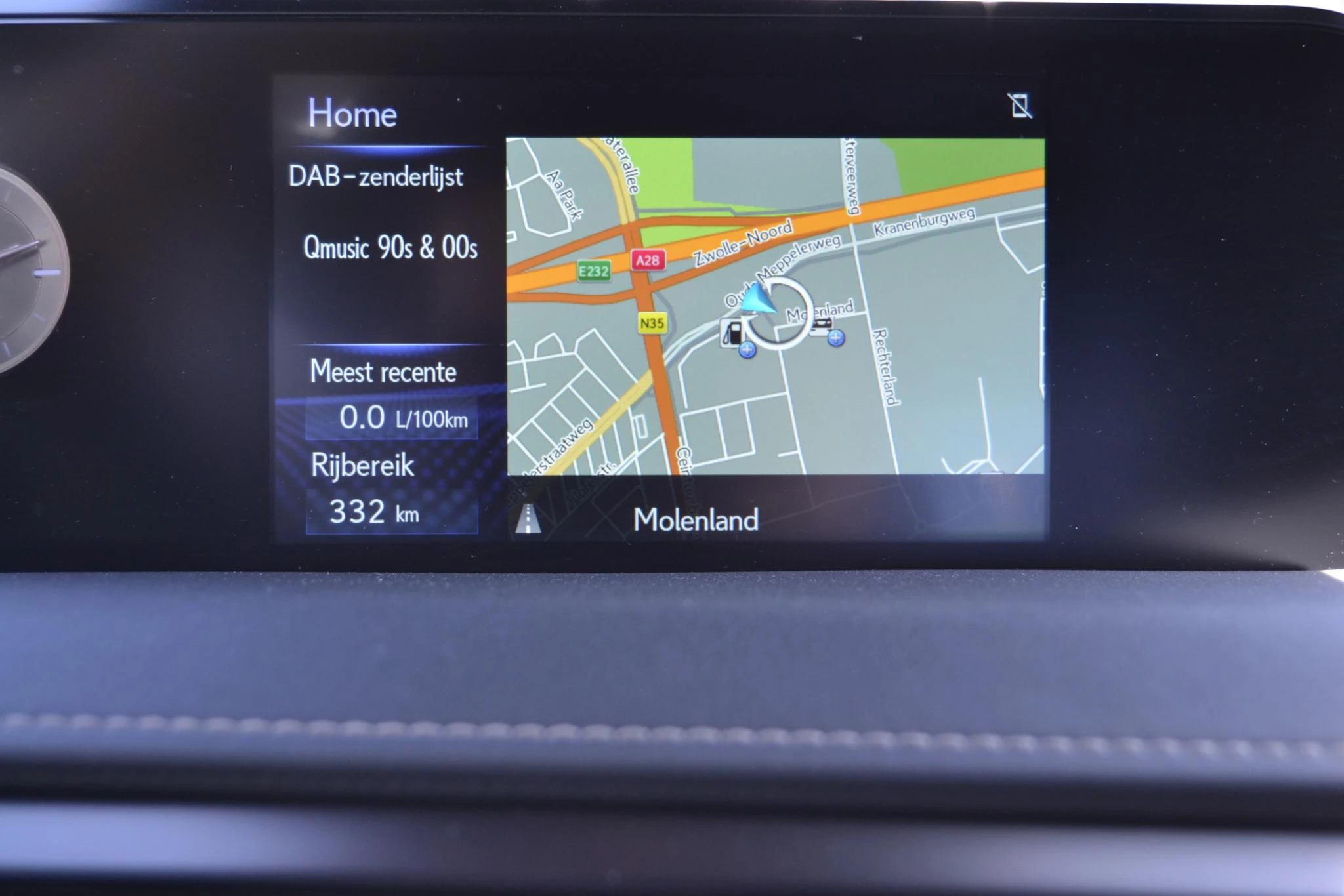 Hoofdafbeelding Lexus UX