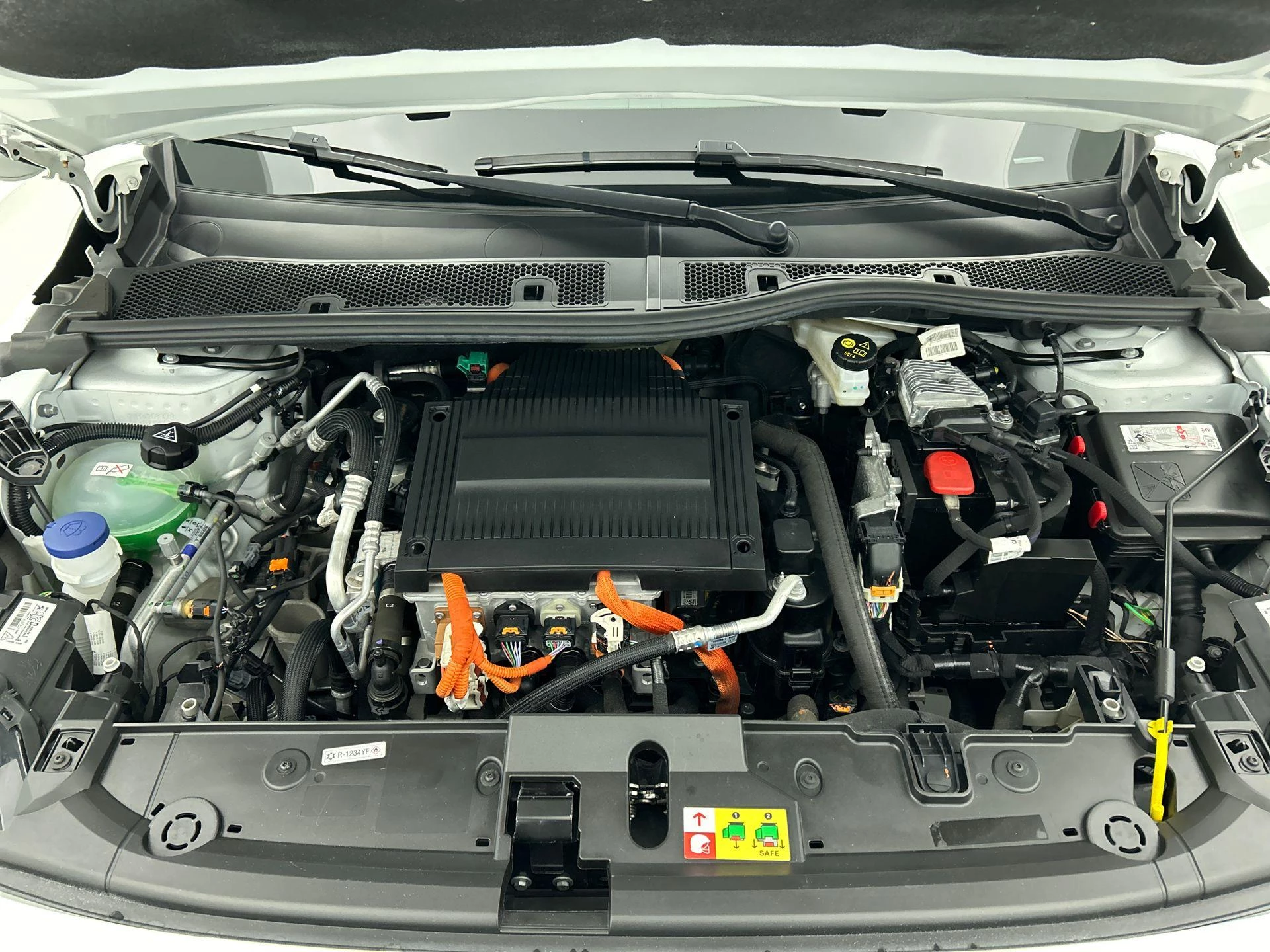 Hoofdafbeelding Peugeot e-208