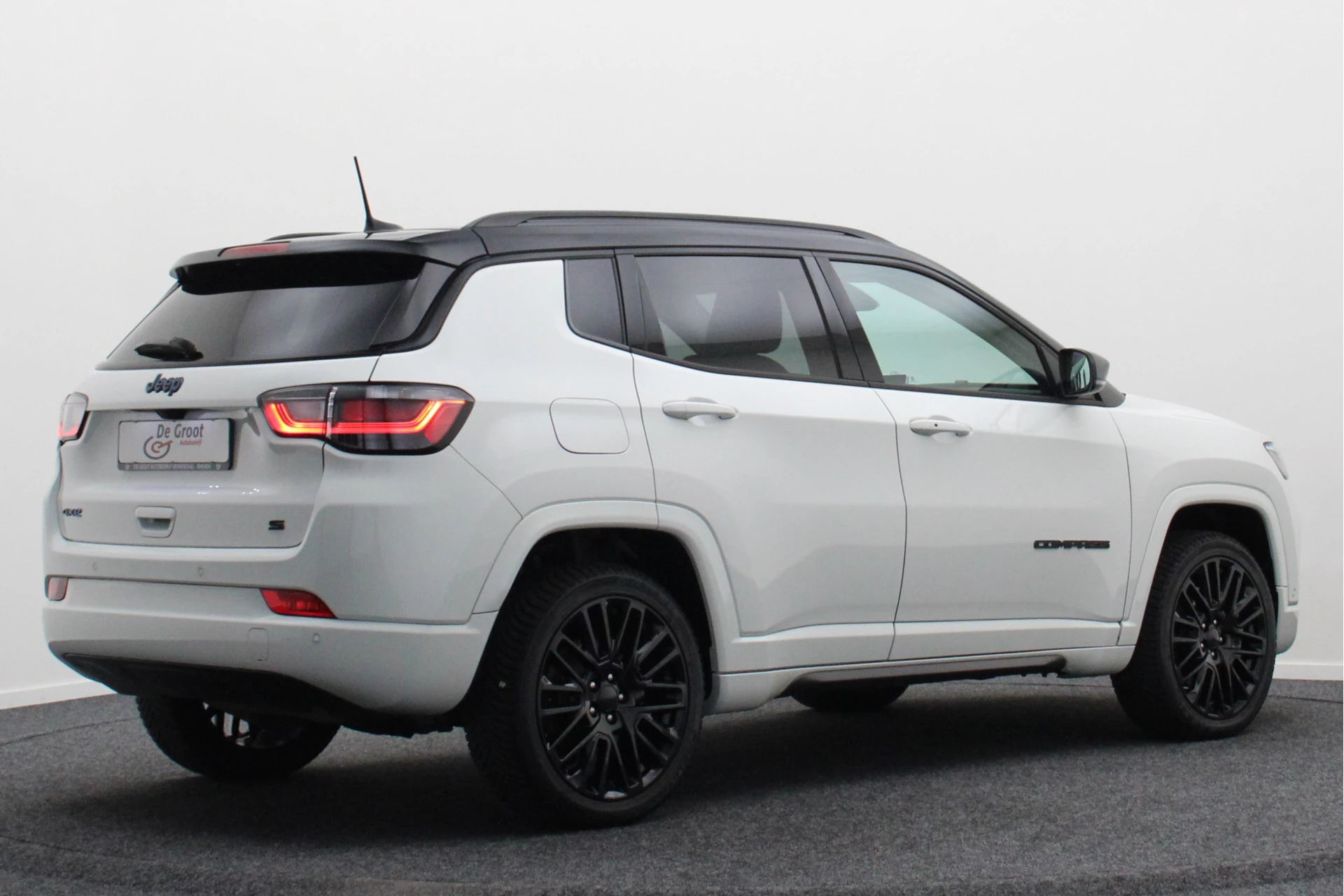 Hoofdafbeelding Jeep Compass