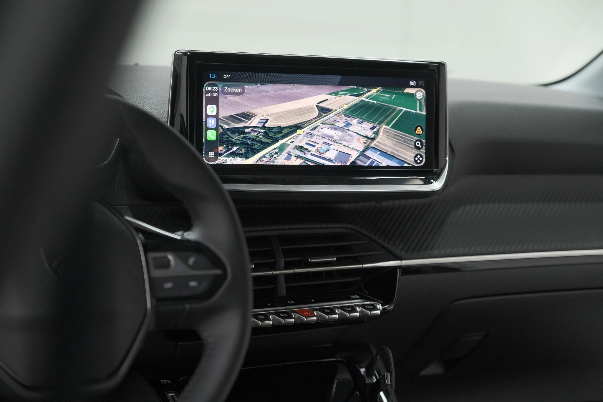 Hoofdafbeelding Peugeot e-208