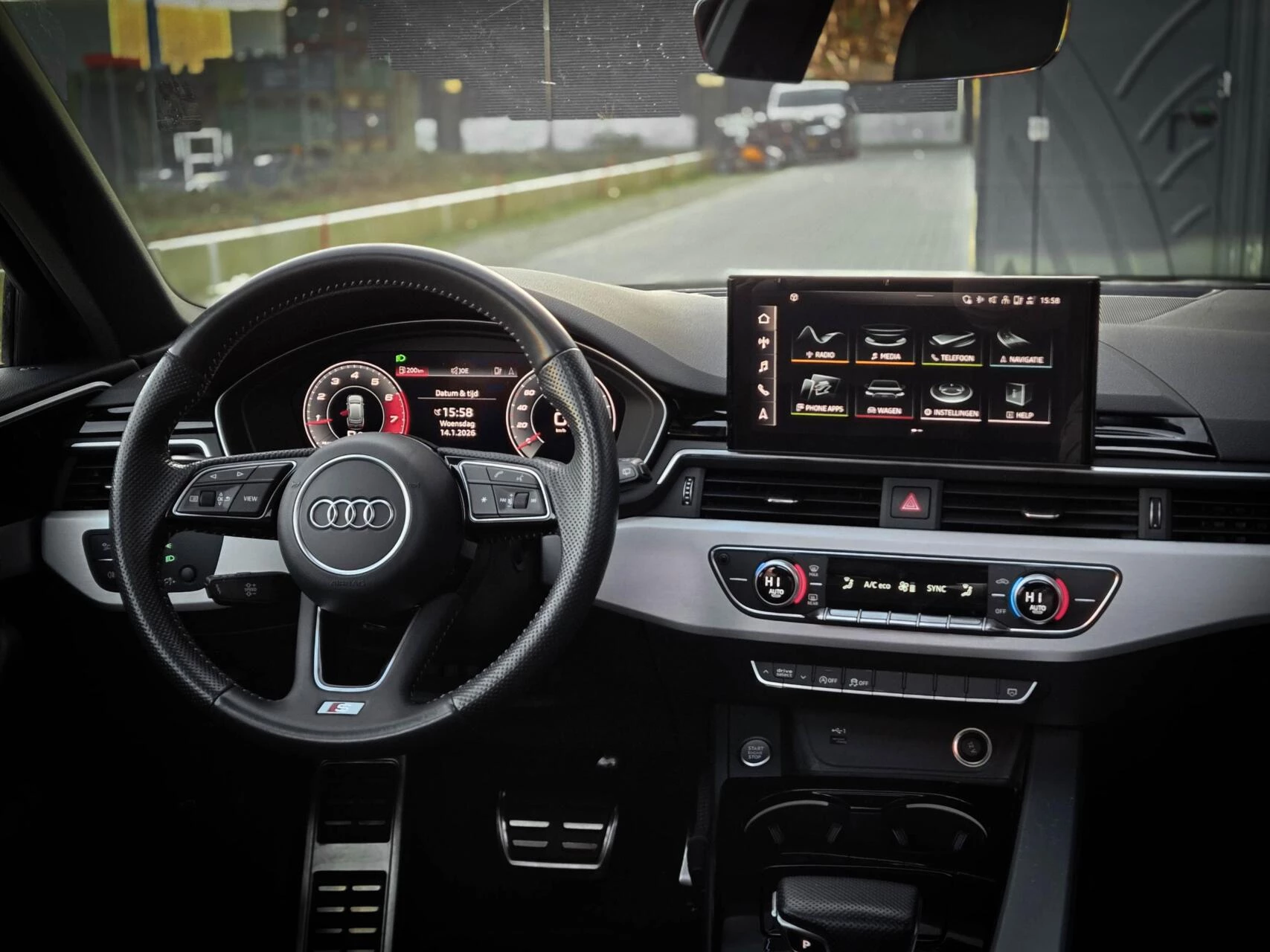 Hoofdafbeelding Audi A4