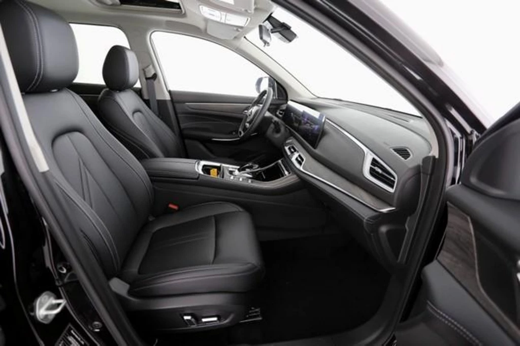 Hoofdafbeelding DFSK E5 PHEV