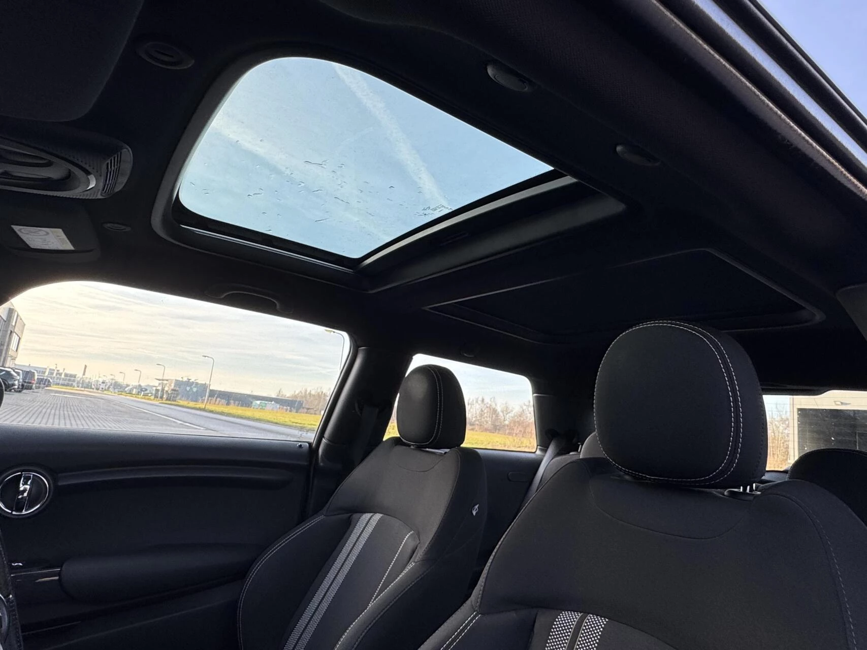 Hoofdafbeelding MINI One