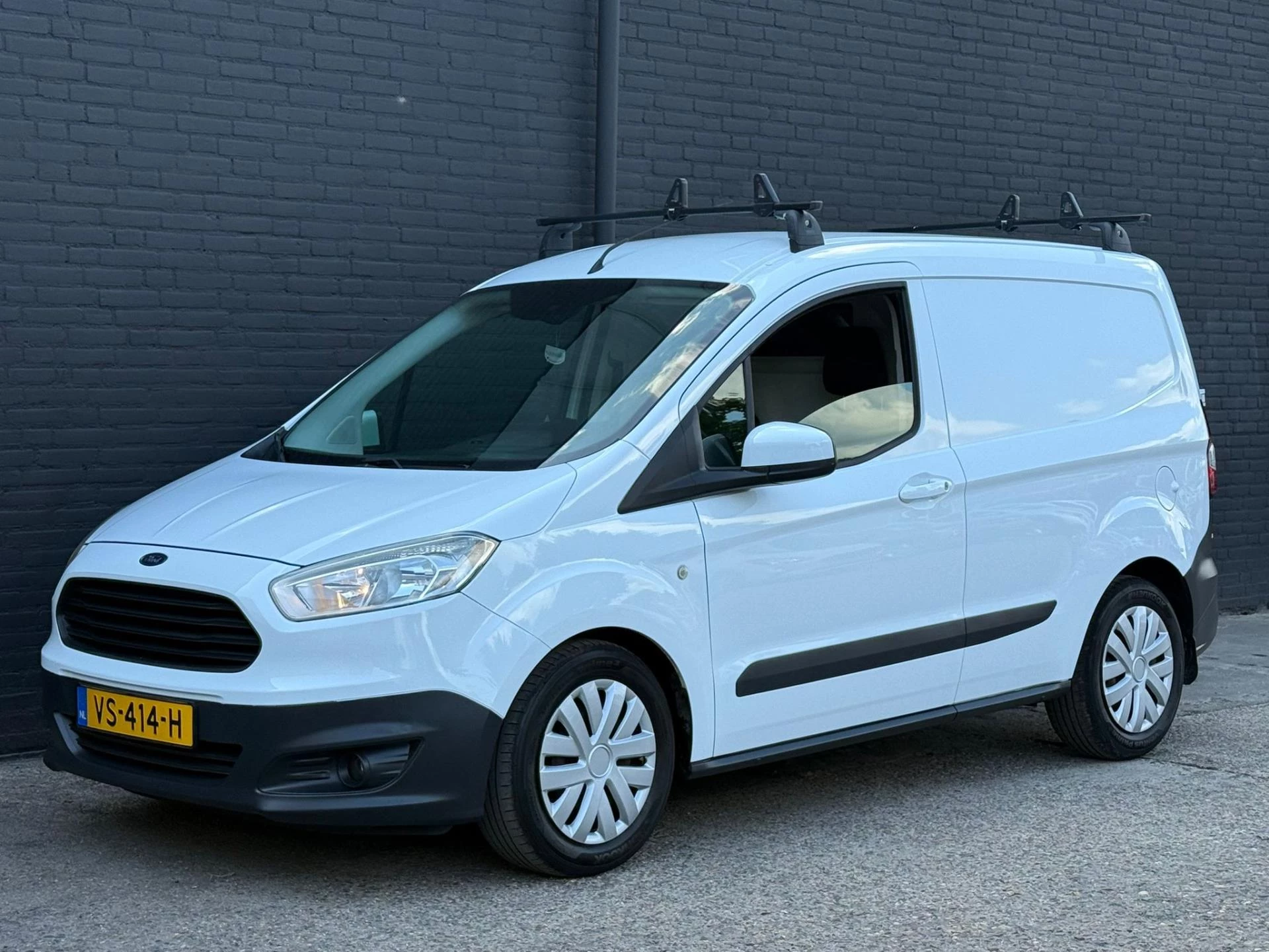 Hoofdafbeelding Ford Transit Courier