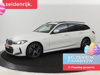 BMW 3-serie 320e M Sport | Panoramadak | Trekhaak |  Stoelverwarming | Carplay | Sportstoelen | Leder/Alcantara | Navigatie | Widescreen Display | Sfeerverlichting | Parkeerhulp | PHEV | Plug In