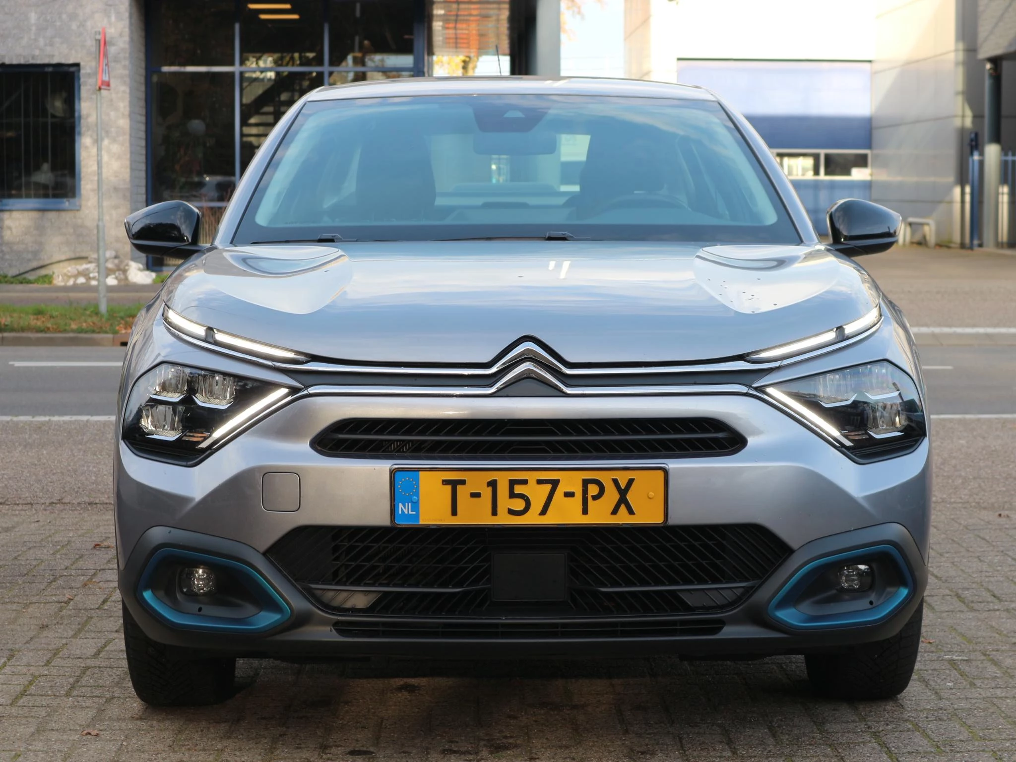 Hoofdafbeelding Citroën ë-C4 X