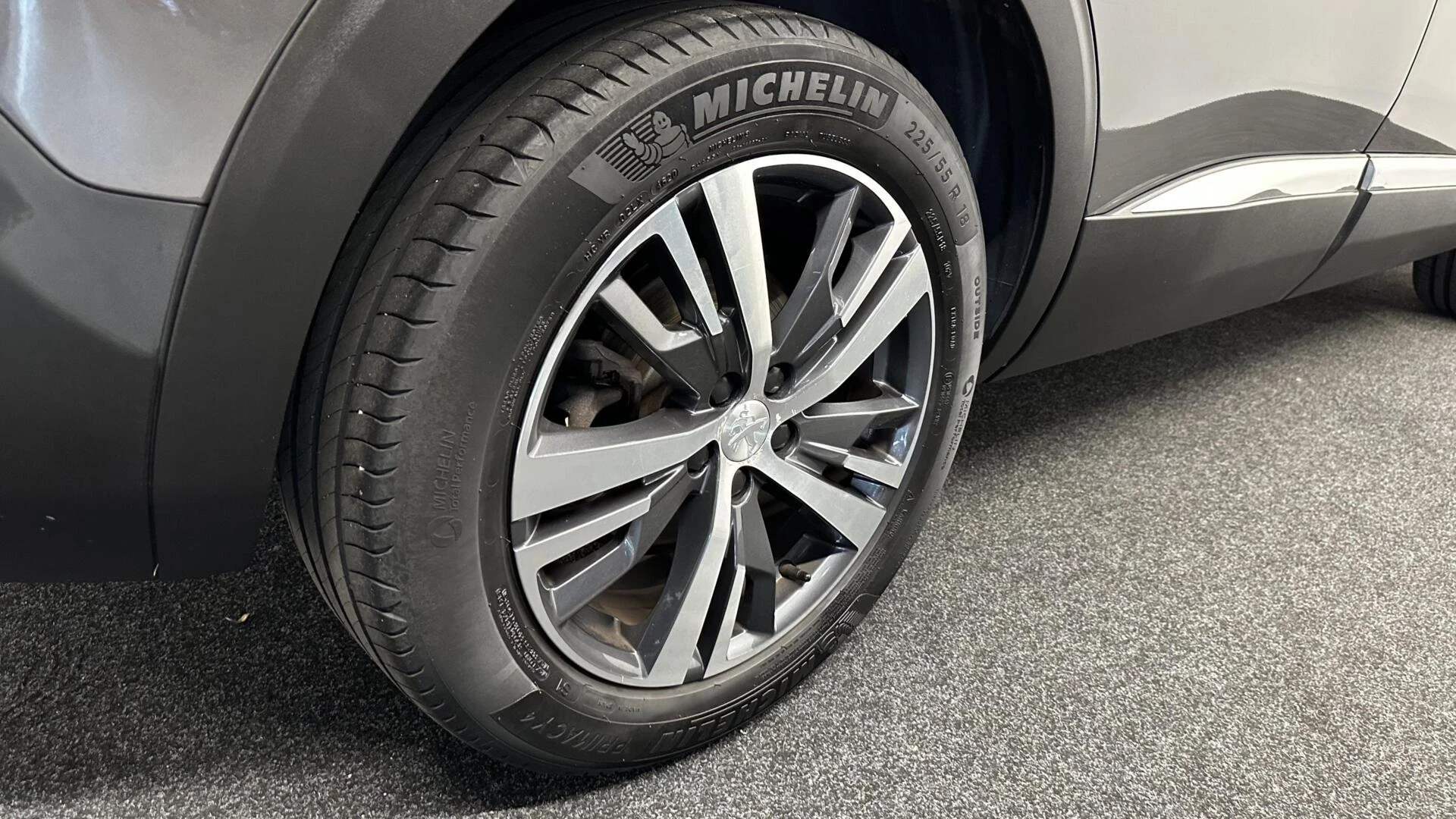 Hoofdafbeelding Peugeot 5008
