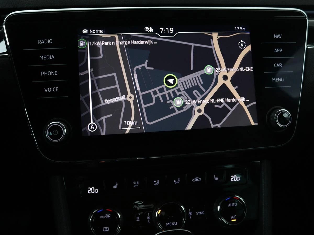 Hoofdafbeelding Škoda Superb