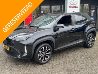 Toyota Yaris Cross 1.5 Hybrid Dynamic BLIND-SPOT KEYLESS SENSOREN STOEL/STUURVERWARMING APPLE/ANDROID CAMERA